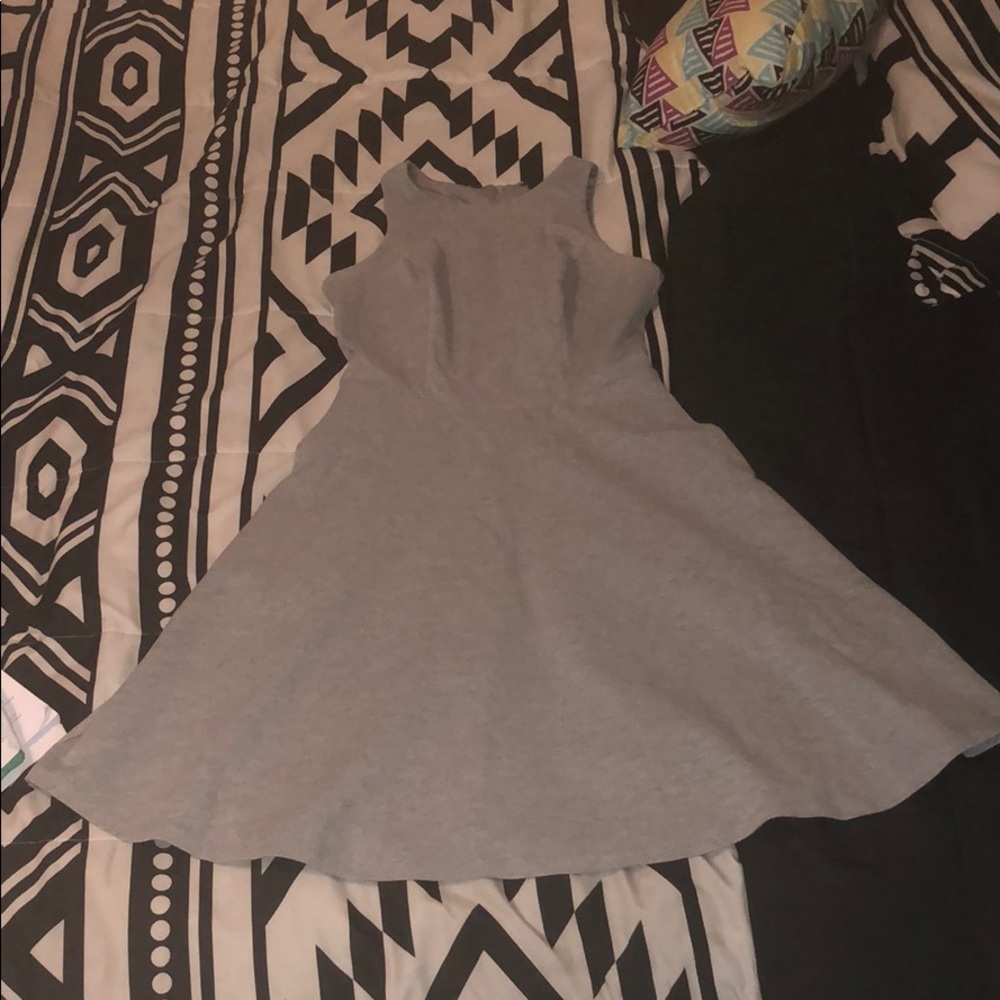 White House black market gray dress WITH POCKETS